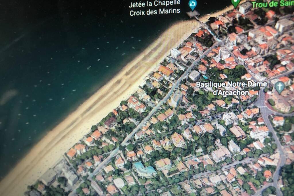 Appart Sur La Plage Pied Dans L Eau Avec Terrasse Jardin Vue Sur Le Bassin Depuis La Terrasse , Parking Arcachon Esterno foto