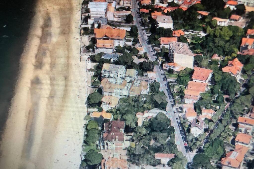 Appart Sur La Plage Pied Dans L Eau Avec Terrasse Jardin Vue Sur Le Bassin Depuis La Terrasse , Parking Arcachon Esterno foto
