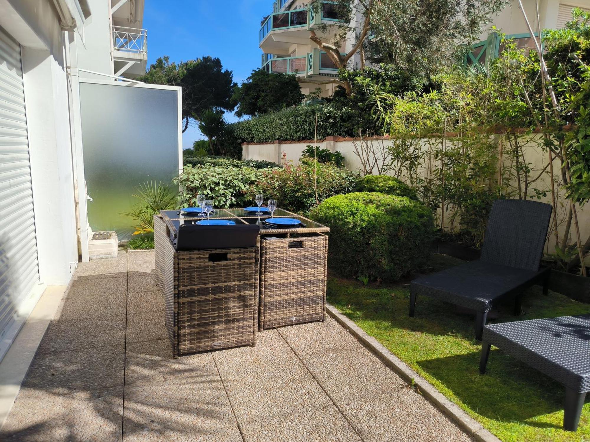 Appart Sur La Plage Pied Dans L Eau Avec Terrasse Jardin Vue Sur Le Bassin Depuis La Terrasse , Parking Arcachon Esterno foto